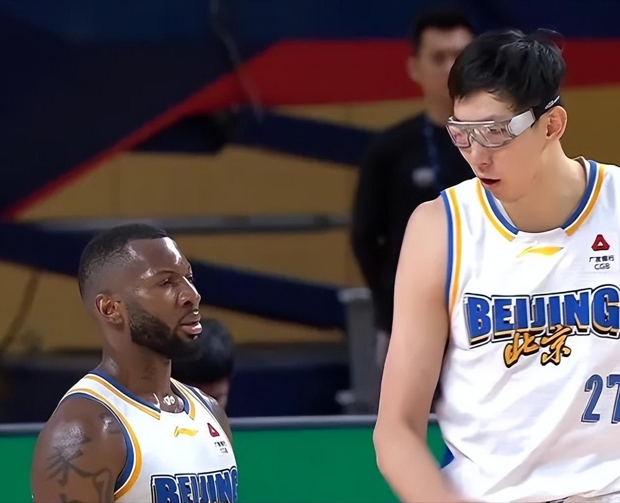 华体会官网-赛后球员表现评分：2满分 3优秀 2拉垮
